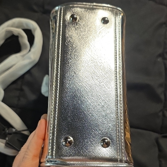 Von Dutch Metallic Silver Mini Bag - Picture 6 of 8